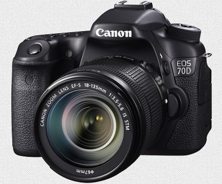 Zrcadlovka Canon EOS 70D